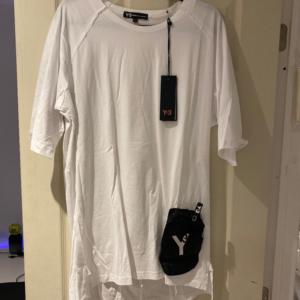 Y3 Yohji yamamoto white tee with zipper pouch